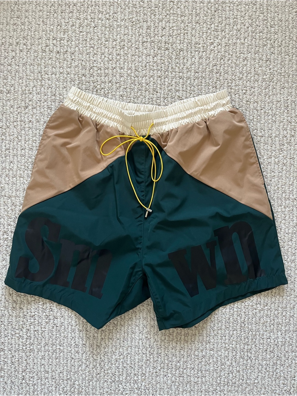 Sumwon Men's Two-Tone Green & Tan Shorts sz Medium